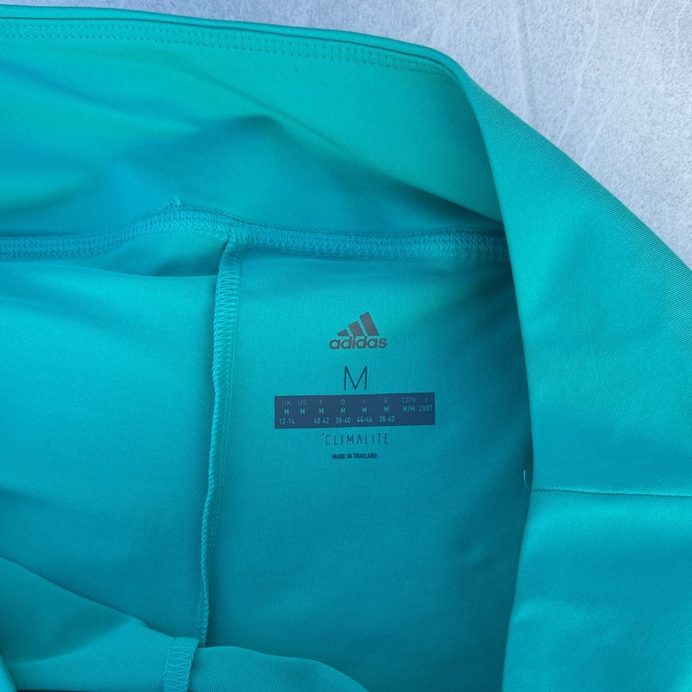 Adidas Women's Teal tennis skort - Picture 3 of 3